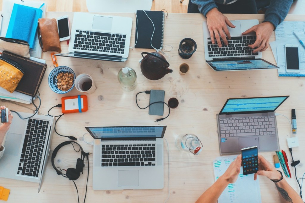 Navigating the Digital Landscape: 5 Essential Tips for Online Entrepreneurs.
